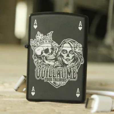 Briquet USB gravé à son Nom.