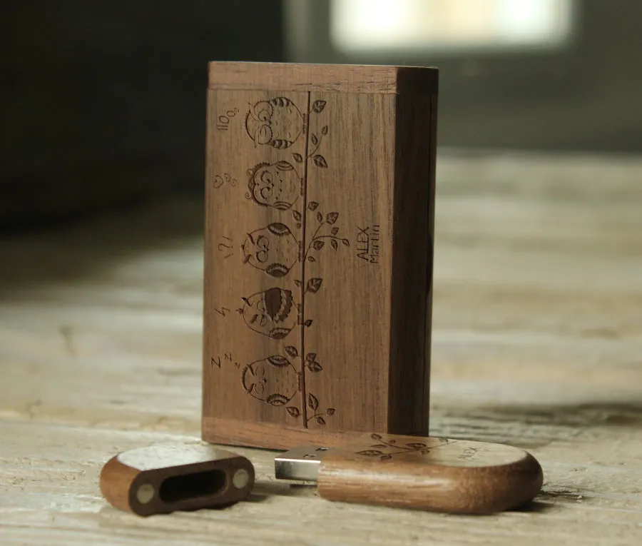 Clé Usb personnalisée avec vos plus beaux souvenirs.