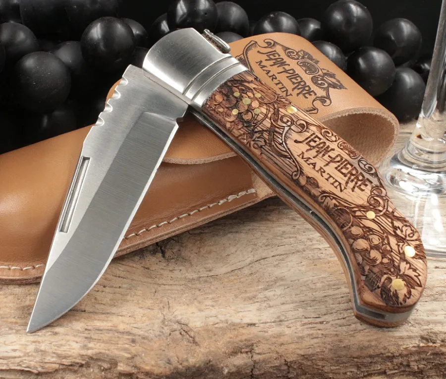 Couteau artisanal gravé à Votre nom.